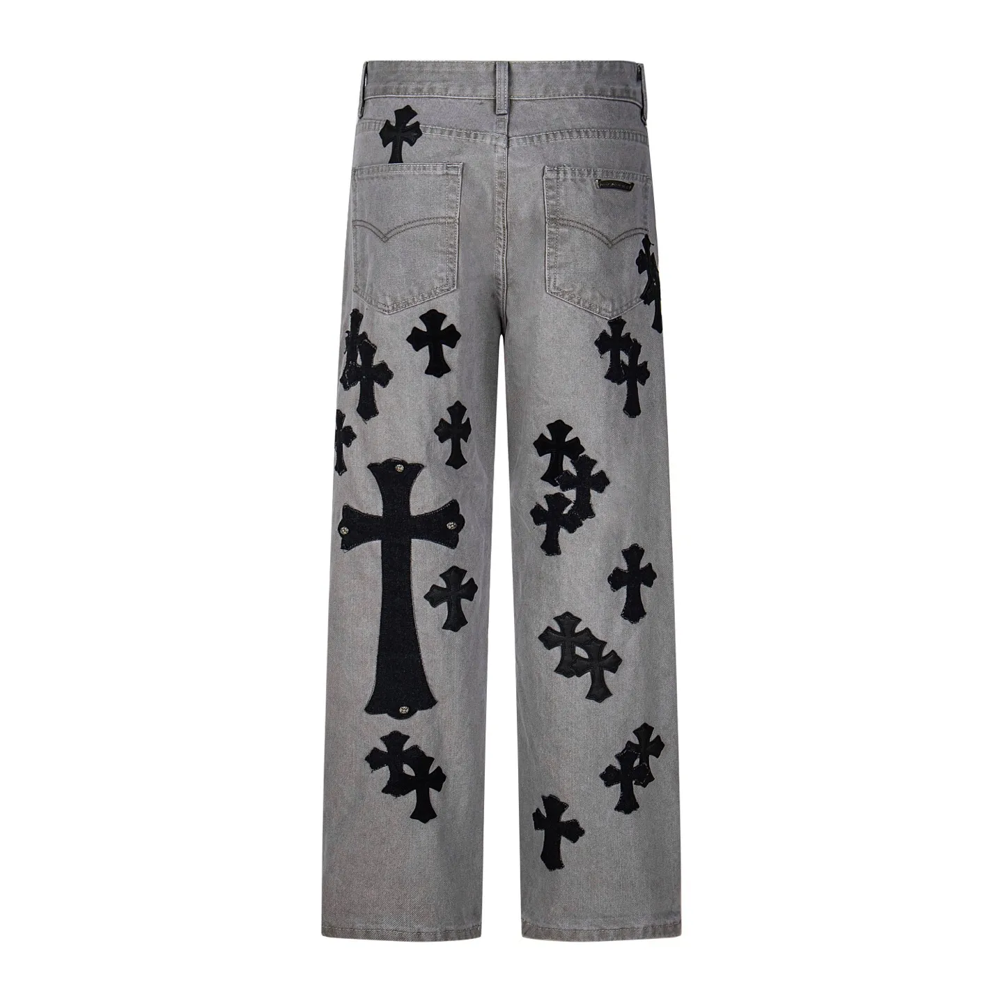 P290 Chrome Hearts Gray Cow King Jeans Multi-Leather Standard Work Jeans CH Jeans All need to be washed and then disassembled and hand-stitched with sheepskin cross leather and then spliced to complete. The whole process is too complicated to describe. About Chrome Hearts This is an extremely luxurious fashion brand that can also be called the aristocracy of the high street. It has always been an exclusive brand for some hipsters or the second generation of rich people. Compared with ordinary high streets, it is more luxurious and noble. Compared with luxury brands, it is more fashionable and individual. It has always been a brand that I have a special liking for. Style number: 1763# Color: Gray Size: 28 30 32 34 36